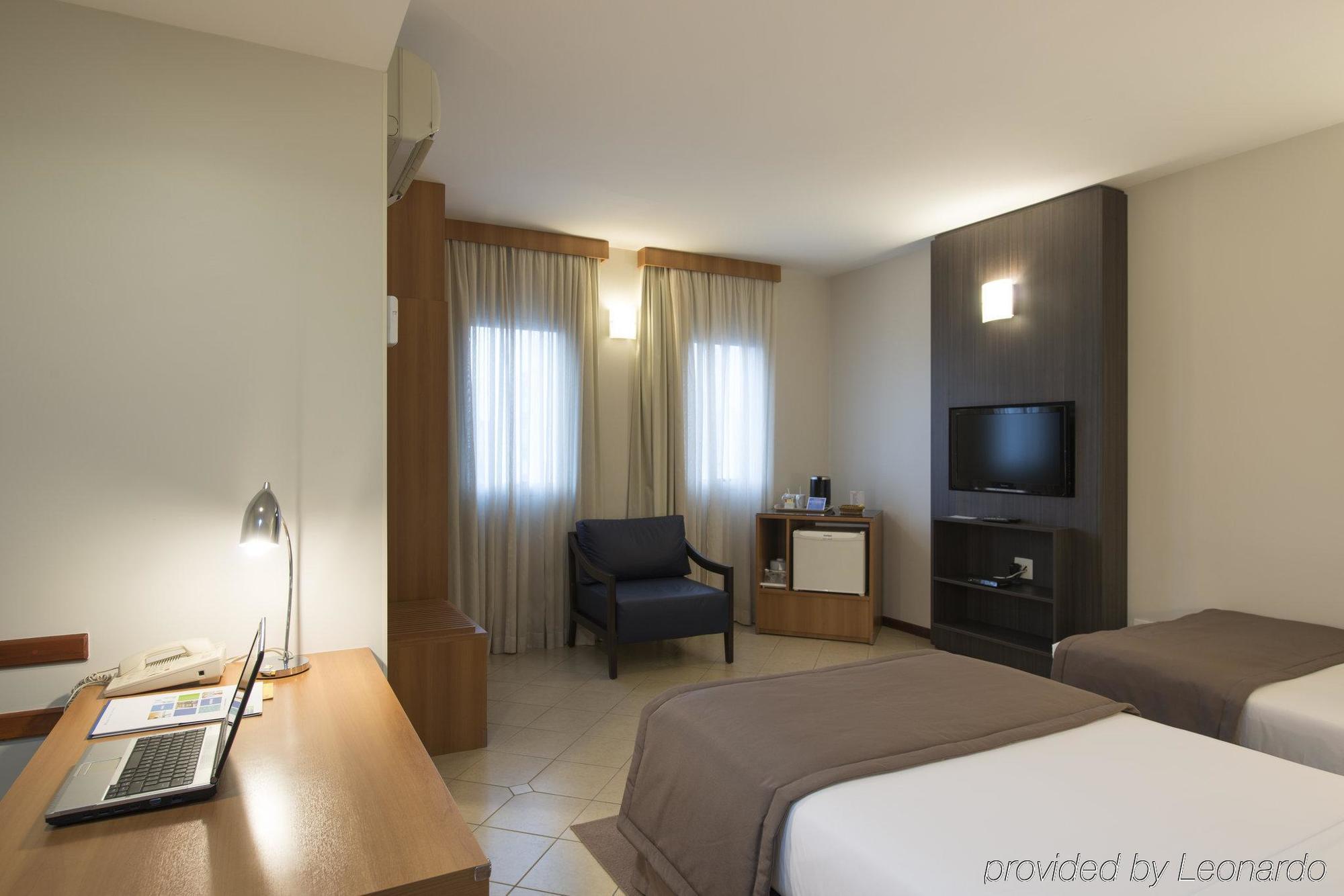 Holiday Inn Express Avenida Sumare São Paulo Eksteriør billede