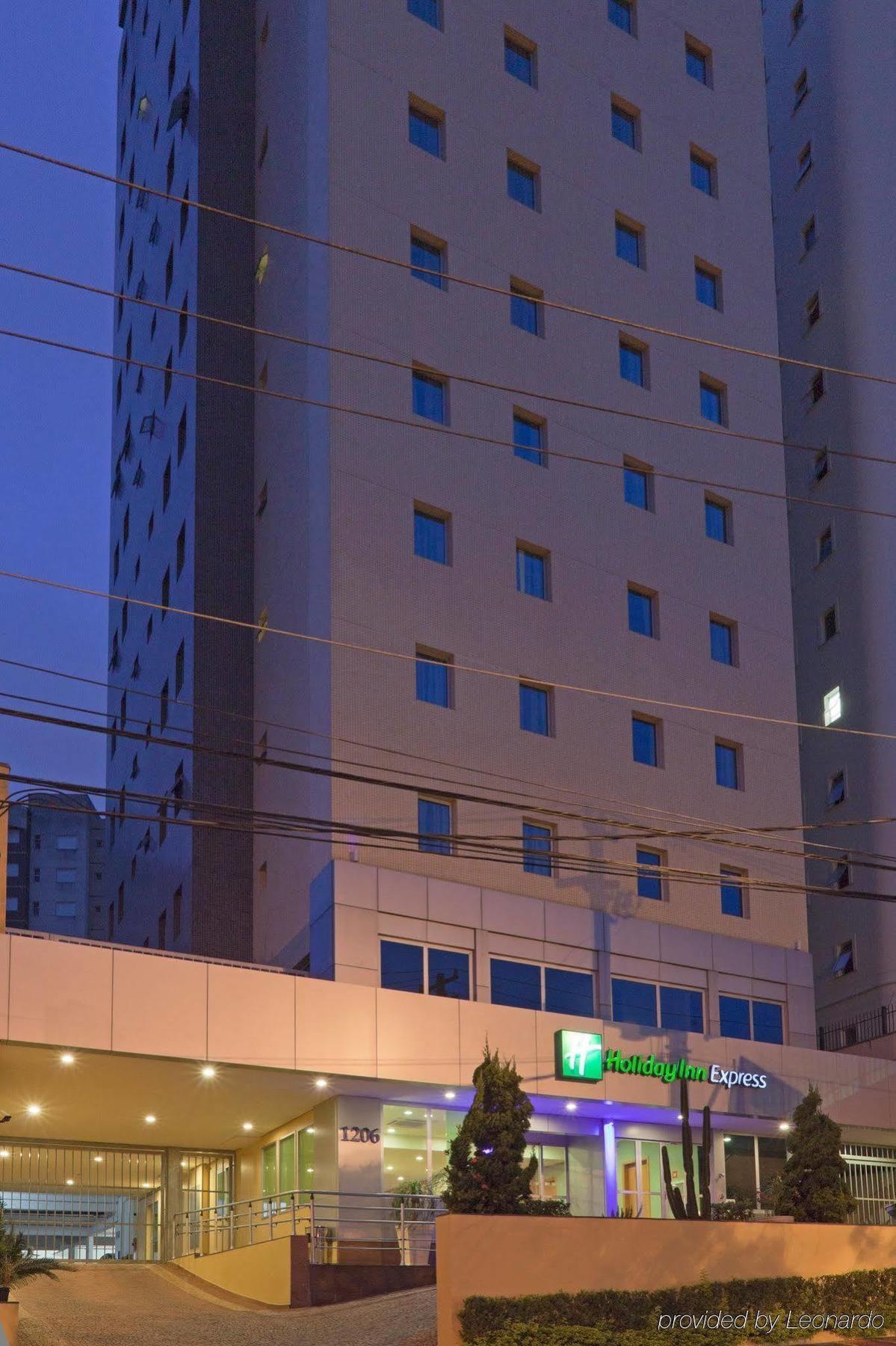 Holiday Inn Express Avenida Sumare São Paulo Eksteriør billede